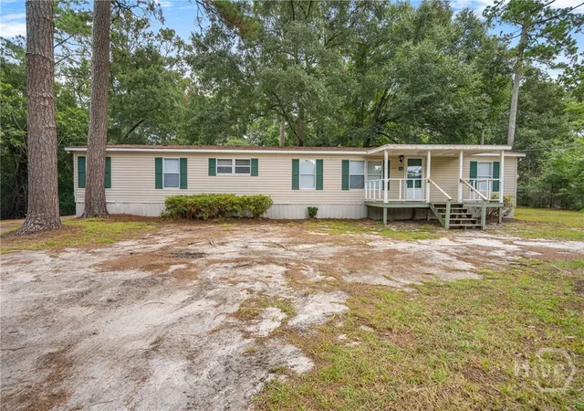 Photo 1 of Manufactured home for sale at 101 Brandi Ln, Guyton, GA 31312 | MLS# SA360625 | Listing updated on 2026-09-16