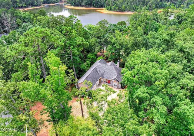 Photo 3 of Single family home for sale at 207 Rolland Pl, Mc Cormick, SC 29835 | MLS# 100592886 | Listing updated on 2026-07-31