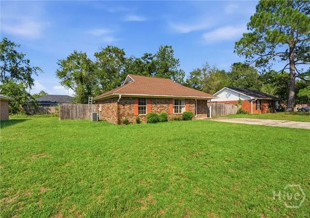 Photo 3 of Single family home for sale at 1328 Loblolly Dr, Hinesville, GA 31313 | MLS# SA362849 | Listing updated on 2026-08-18