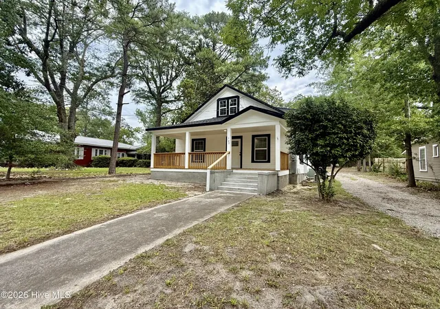 Homes for sale in Ellerbe, NC | 102 E Main St, Ellerbe, NC 28338 | MLS# 100582461