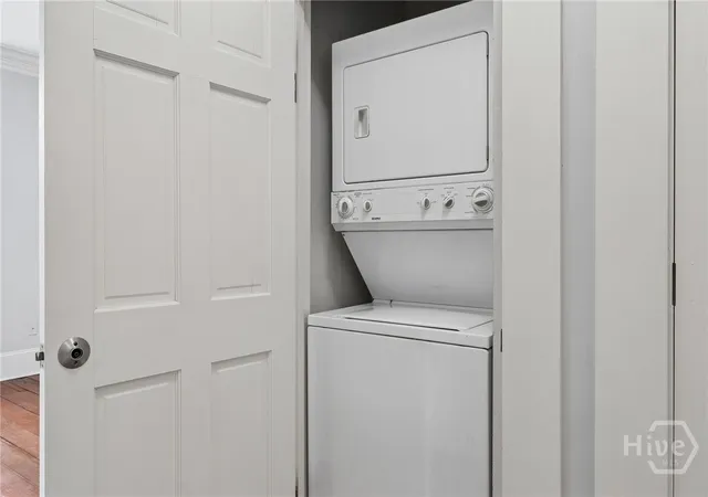 Listing Photo 2 - Condo for sale in building located at 227 W Broughton St, Savannah, GA 31401 - Unit #3