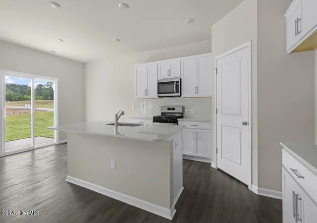 Photo 4 of Single family home for sale at 526 Ashley Run, Sanford, NC 27330 | MLS# 100595696 | Listing updated on 2026-10-08
