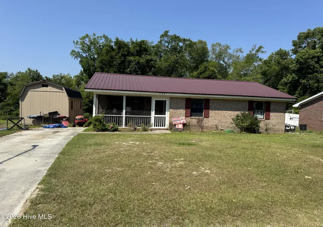 1st image of 122 Hampton Dr, Castle Hayne, NC 28429 | MLS# 100581217