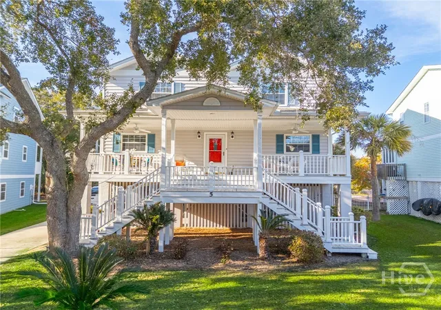 Homes for sale in Tybee Island, GA | 5 Shipwatch Cir, Tybee Island, GA 31328 | MLS# SA355811
