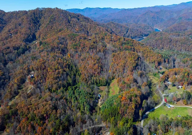 Photo 3 of House for sale at 173&130 Edwards Cvs Rd, Bryson City, NC 28713 | MLS# 98544078 | Listing updated on 2026-06-23
