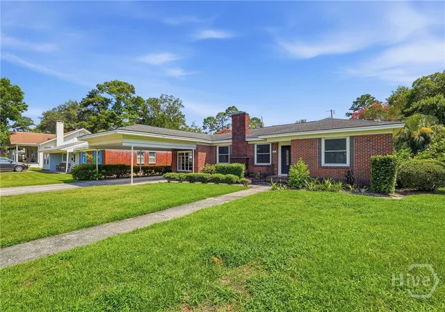 Homes for sale in Savannah, GA | 501 E 55Th St, Savannah, GA 31405 | MLS# SA349529