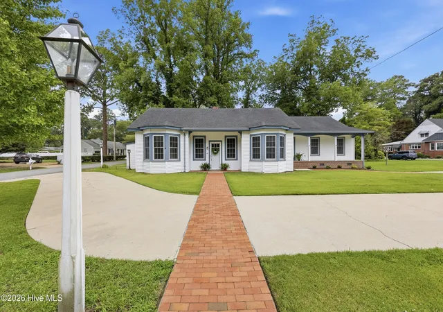 1st image of 1615 Parkview Dr, Elizabeth City, NC 27909 | MLS# 100585312