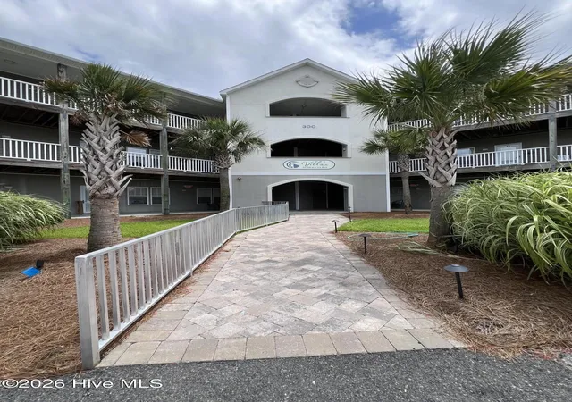 Photo 2 of Condo for sale at 300 Lighthouse Ln #3 B1, Swansboro, NC 28584 | MLS# 100590156 | Listing updated on 2026-09-15
