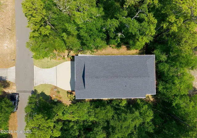Photo 3 of Single family home for sale at 104 SW 29th Street, Oak Island, NC 28465 | MLS# 100585535 | Listing updated on 2026-08-18