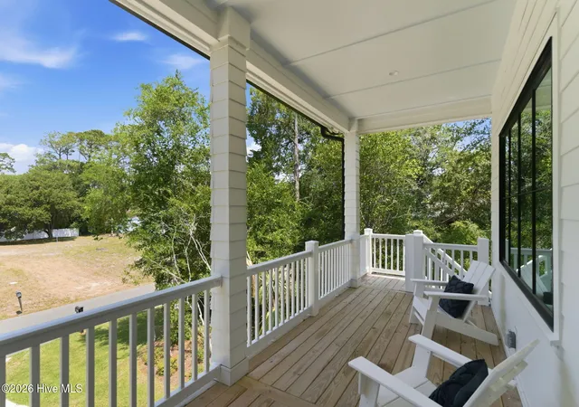 Photo 4 of Single family home for sale at 104 SW 29th Street, Oak Island, NC 28465 | MLS# 100585535 | Listing updated on 2026-08-18