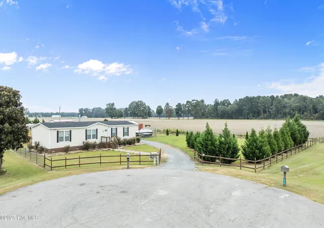 2nd image of 273 Wall St, Snow Hill, NC 28580 | MLS# 100586832