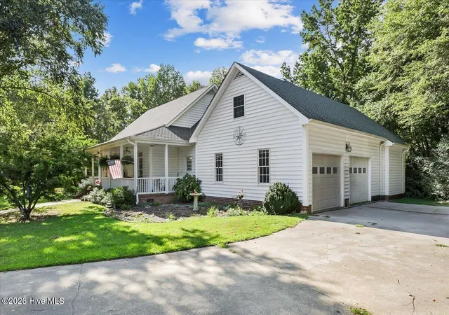 Photo 3 of Single family home for sale at 5316 Pebble Creek Cir, Wilson, NC 27893 | MLS# 100599728 | Listing updated on 2026-09-19
