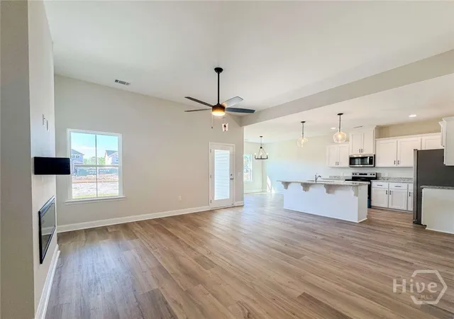 3rd image of 189 Providence Loop, Hinesville, GA 31313 | MLS# SA347652
