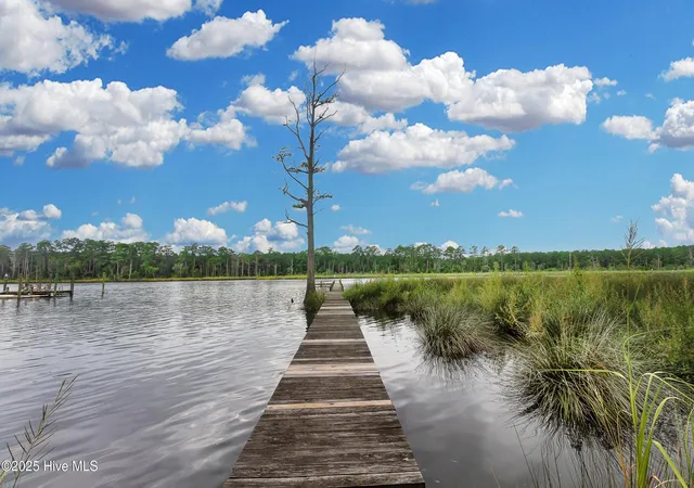 3rd image of 5302 Trade Winds Rd, New Bern, NC 28560 | MLS# 100533251