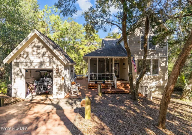 Photo 1 of Single family home for sale at 7 Col William Rhett Trl, Southport, NC 28461 | MLS# 100576830 | Listing updated on 2026-09-08