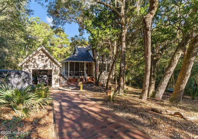Photo 2 of Single family home for sale at 7 Col William Rhett Trl, Southport, NC 28461 | MLS# 100576830 | Listing updated on 2026-09-08