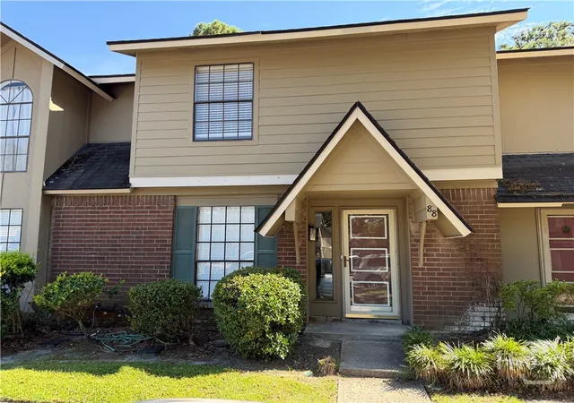 Townhouse for sale at 459 Mall Blvd #88, Savannah, GA 31406 | MLS# SA361638