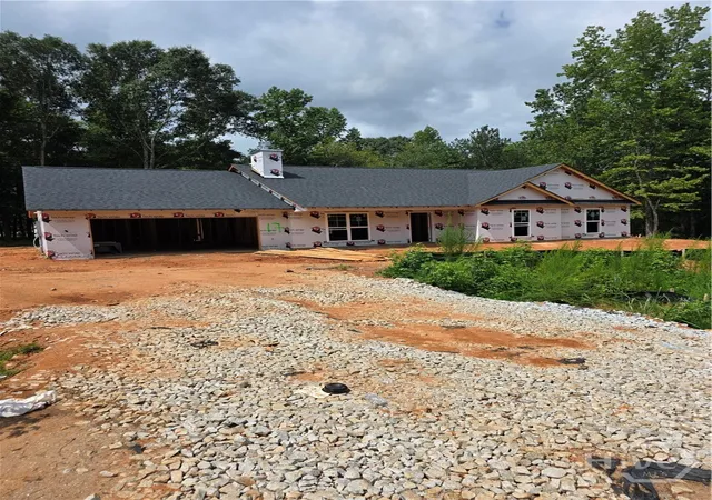 Single family home for sale at 44 Syacmore Dr #17, Colbert, GA 30628 | MLS# CL362027