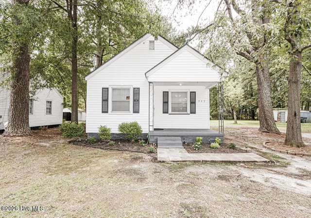 Photo 2 of Single family home for sale at 923 O Berry St, Rocky Mount, NC 27803 | MLS# 100585429 | Listing updated on 2026-09-11