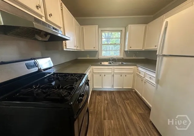 Photo 3 of Single family home for sale at 2374 Pinetree Rd, Savannah, GA 31404 | MLS# SA361376 | Listing updated on 2026-09-01