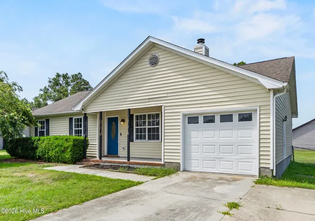 Photo 3 of Single family home for sale at 496 Sand Ridge Rd, Hubert, NC 28539 | MLS# 100597145 | Listing updated on 2026-09-05