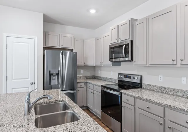 Photo 4 of Townhouse for sale at 1508 Dove Shell Way, Wilmington, NC 28405 | MLS# 100551560 | Listing updated on 2026-07-03