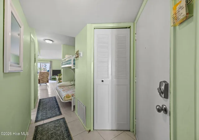 Homes for sale in Surf City, NC | 918 N New River Drive, Surf City, NC 28445 | Houzeo