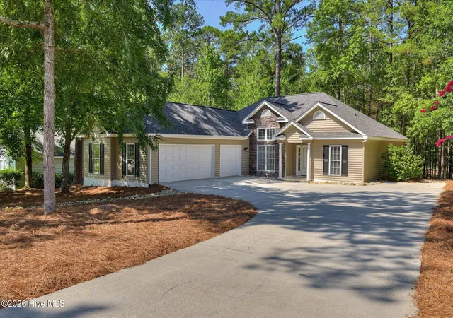 Photo 4 of Single family home for sale at 264 Fairway Dr, Mc Cormick, SC 29835 | MLS# 100589626 | Listing updated on 2026-07-17