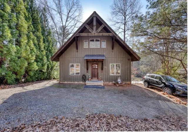Photo 4 of Single family home for sale at 130 Mallard Cir, Murphy, NC 28906 | MLS# 100578222 | Listing updated on 2026-08-19