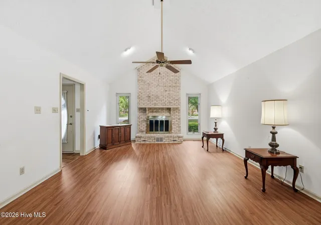 Photo 4 of Single family home for sale at 900 Crane Dr, New Bern, NC 28560 | MLS# 100577737 | Listing updated on 2026-07-13