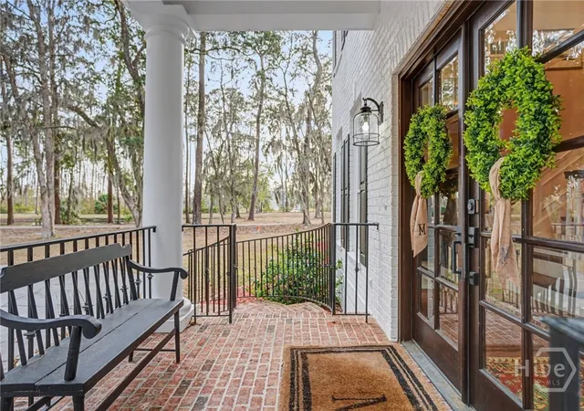 Photo 3 of Single family home for sale at 210 Green Is Rd, Savannah, GA 31411 | MLS# SA349684 | Listing updated on 2026-08-17