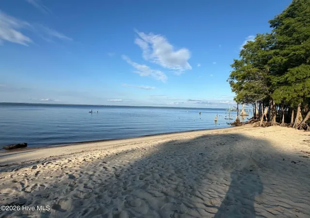 5th image of 516 Neuse Harbour Blvd, New Bern, NC 28560 | MLS# 100581469