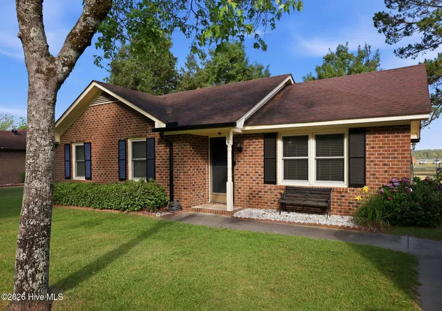 Homes for sale in Greenville, NC | 116 E Catawba Rd, Greenville, NC 27834 | MLS# 100576573