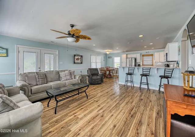 Photo 4 of Single family home for sale at 1041 1st Street, Surf City, NC 28445 | MLS# 100583279 | Listing updated on 2026-09-02