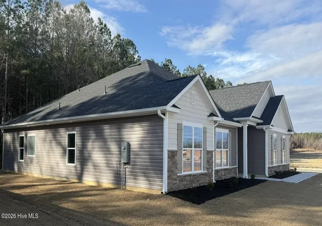 Homes for sale in Grimesland, NC | 151 Seashore St, Grimesland, NC 27837 | MLS# 100585601