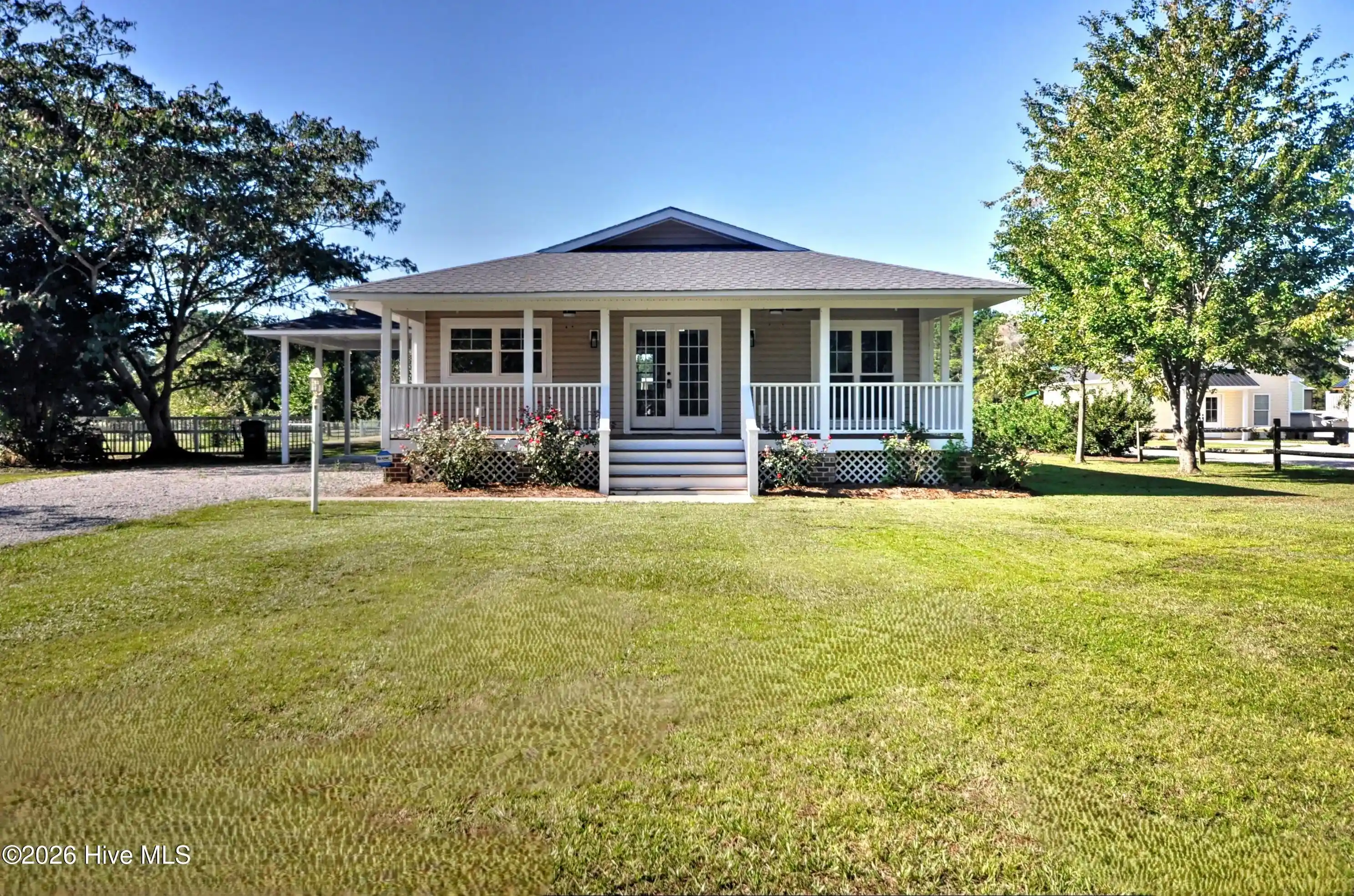 Photo 1 of Single family home for sale at 261 Green Bay Rd Nw, Ocean Isle Beach, NC 28469 | MLS# 100605604 | Listing updated on 2026-10-28