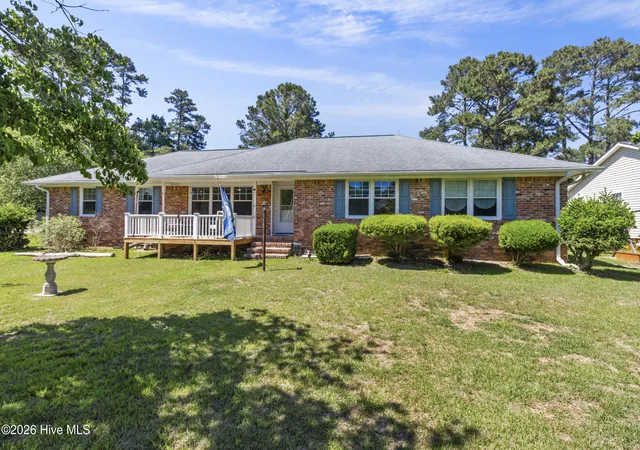 Photo 1 of Single family home for sale at 312 Rockledge Rd, New Bern, NC 28562 | MLS# 100575361 | Listing updated on 2026-08-04
