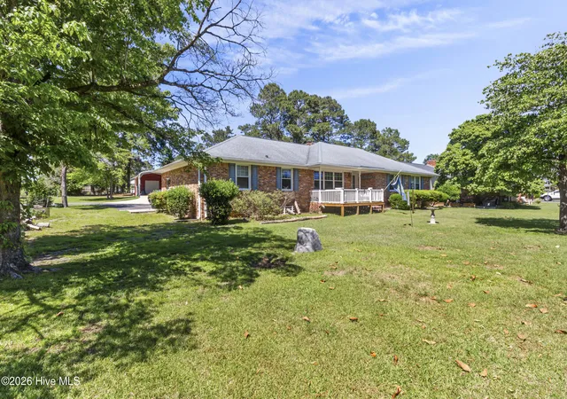 Photo 3 of Single family home for sale at 312 Rockledge Rd, New Bern, NC 28562 | MLS# 100575361 | Listing updated on 2026-08-04