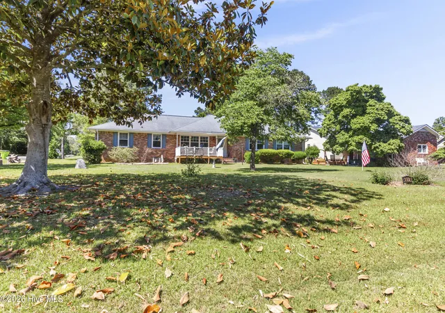 Photo 3 of Single family home for sale at 312 Rockledge Rd, New Bern, NC 28562 | MLS# 100575361 | Listing updated on 2026-08-04