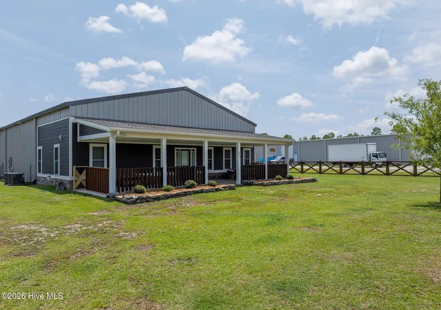 Photo 3 of Single family home for sale at 618 Highway 17 N, Holly Ridge, NC 28445 | MLS# 100592677 | Listing updated on 2026-08-11