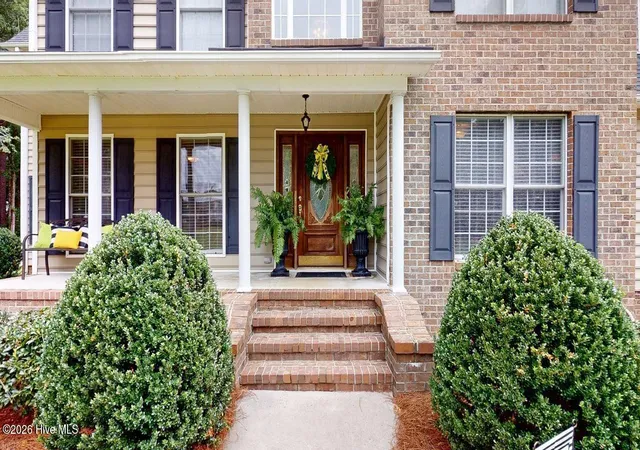 Photo 2 of Single family home for sale at 2601 Saint John Cir, Kinston, NC 28504 | MLS# 100588960 | Listing updated on 2026-09-21