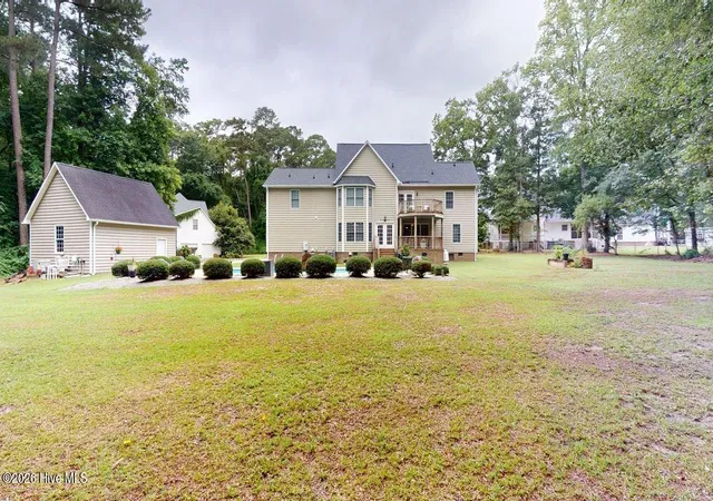 Photo 3 of Single family home for sale at 2601 Saint John Cir, Kinston, NC 28504 | MLS# 100588960 | Listing updated on 2026-09-21