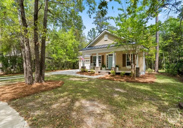 3rd image of 120 Ridgewood Park Ct, Richmond Hill, GA 31324 | MLS# SA353374