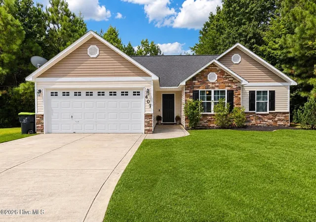 Photo 2 of Single family home for sale at 407 Hidden Oaks Dr, Jacksonville, NC 28546 | MLS# 100591331 | Listing updated on 2026-09-03