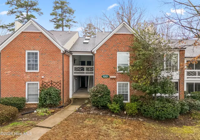 Homes for sale in Chapel Hill, NC | 1001 Kingswood Dr #J, Chapel Hill, NC 27514 | MLS# 100586995