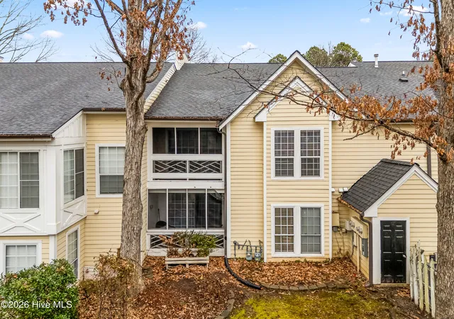 3rd image of 1001 Kingswood Dr #J, Chapel Hill, NC 27517 | MLS# 100586995
