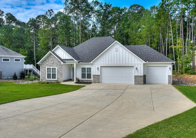 3rd image of 105 Stonebridge Loop, Mc Cormick, SC 29835 | MLS# 98202426
