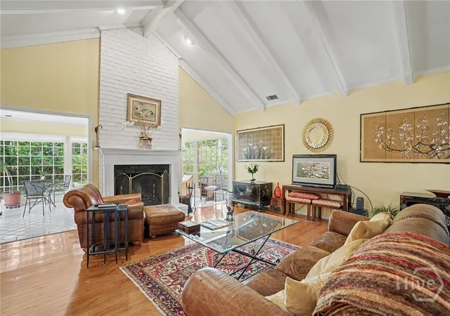 Photo 4 of Single family home for sale at 1 Treutlen Ln, Savannah, GA 31411 | MLS# SA354368 | Listing updated on 2026-08-18