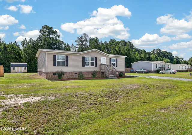 Homes for sale in Beulaville, NC | 221 Mewborn Dr, Beulaville, NC 28518 | MLS# 100583657