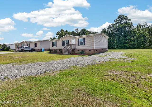Homes for sale in Beulaville, NC | 221 Mewborn Dr, Beulaville, NC 28518 | MLS# 100583657